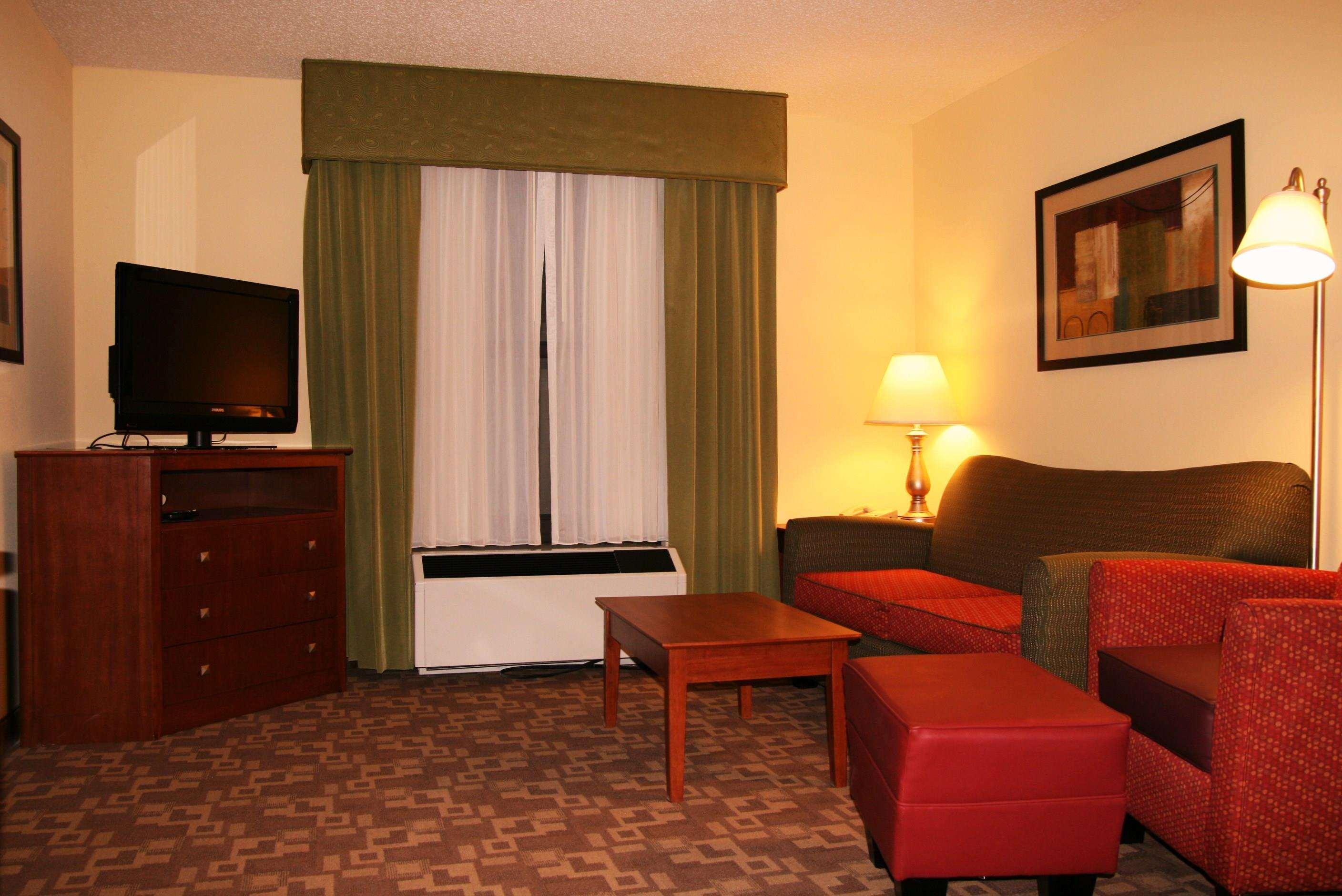 Hampton Inn & Suites Kansas City-Merriam Room photo